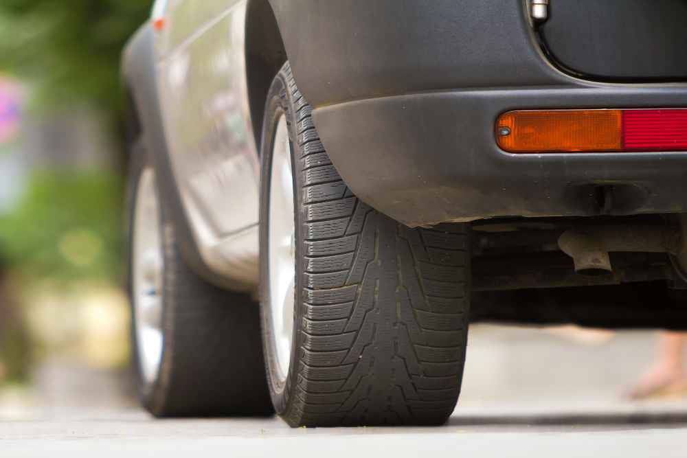 ¿Es recomendable cambiar las ruedas traseras por las delanteras?